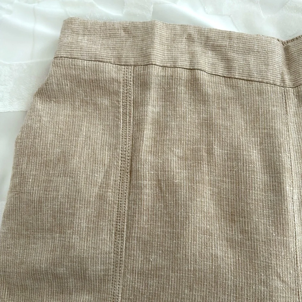 Lane Bryant Tan Shorts w/Elastic Waistband. Deep Front Pockets. Size 14/16